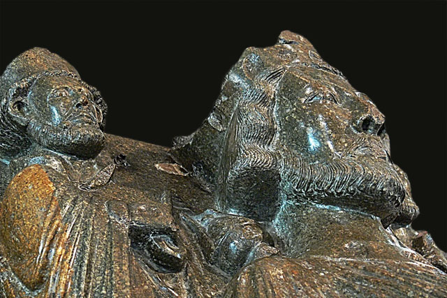 John of England Tomb - Worcester Cathedral